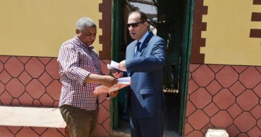 صور.. نائب محافظ أسوان يتابع نتائج حملة الإزالة بمنطقة "عمارات التجاريين"