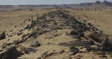 شكوى سكان منطقة المغرة بالعلمين من عدم رصف الطريق