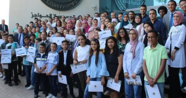 رئيس هيئة الرقابة المالية يكرم المتفوقين علمياً من أبناء العاملين بها 