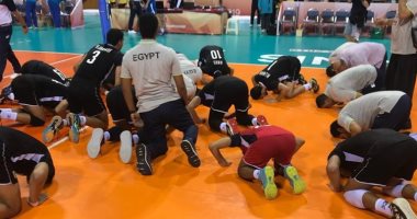 شاهد كيف احتفل ناشئو الطائرة بالتأهل للمربع الذهبى لبطولة العالم؟