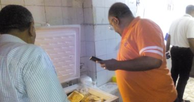 صور.. حملة تموينية مكبرة لضبط الأسواق شرق الإسكندرية