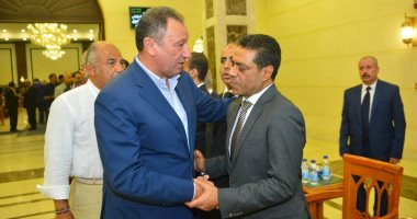 رجال الرياضة والإعلام فى عزاء شقيق طارق قنديل