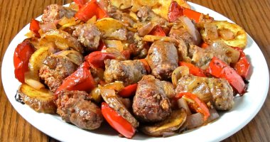 جددى طبيخك.. طريقة عمل السجق بالدجاج بخطوات بسيطة