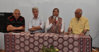 صور.. نادى الفيلم التسجيلى بأتيليه الإسكندرية يواصل عروضه ويقدم "إخوان النازى"