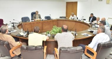 محافظة أسيوط تواصل اجتماعاتها لتنفيذ قانون التصالح فى مخالفات البناء