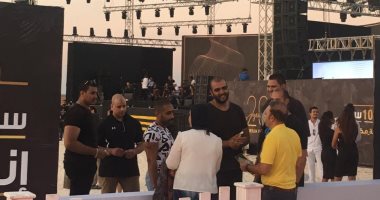 شاهد البروفات النهائية لصابر الرباعى فى حفل الساحل الشمالى