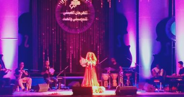 غالية التونسية تتألق فى حفل فنى بالمهرجان الصيفى بأوبرا الإسكندرية