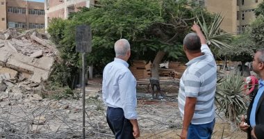 رئيس جامعة الإسكندرية يتفقد أعمال الهدم بمبنى كلية العلوم