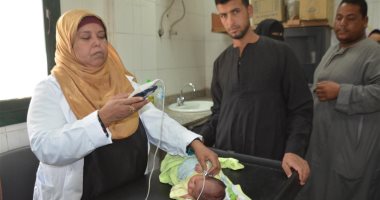 صور.. بدء مبادرة فحص ضعاف السمع من الأطفال حديثى الولادة فى الأقصر