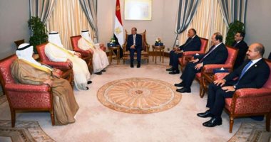 السيسي وأمير الكويت فى "قمة الحكمة" بحضور وفدى البلدين