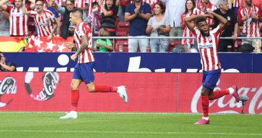 أتلتيكو مدريد يخطف فوزا قاتلا من إيبار ويتصدر الدوري الإسباني 