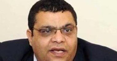 رحيل الكاتب مصطفى اللباد عن عمر يناهز 54 عامًا