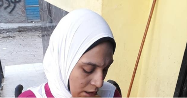 "لتشارك شقيقها زفافه"..هبة من ذوى الاحتياجات تطالب محافظ كفر الشيخ بكرسى متحرك