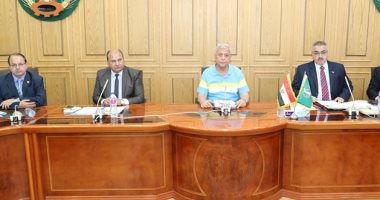 محافظ المنوفية يكلف بكتابة الرؤية والرسالة لكل مدرسة بصورة جميلة على جدرانها