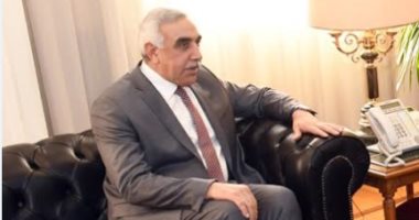 الإسكان تبحث مع السفير العراقى سبل التعاون ونقل الخبرات والتجارب المصرية