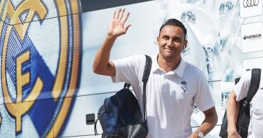 نافاس يتوجه إلى باريس سان جيرمان لإتمام انتقاله لـ PSG.. فيديو