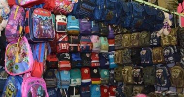 محافظ دمياط تفتتح معرض الغرفة التجارية لمستلزمات المدارس