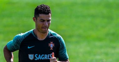 كريستيانو رونالدو بطل أغرب موقف فى تدريبات البرتغال.. فيديو