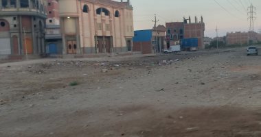 صور.. أهالى دمياط يطالبون باستكمال الطريق الدائرى "المحور" حول المدينة