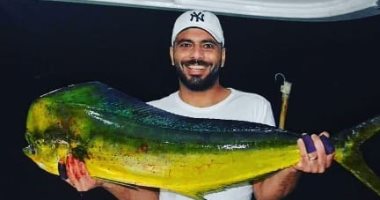 عماد متعب "قناص" سمكة عملاقة على طريقة محمد صلاح