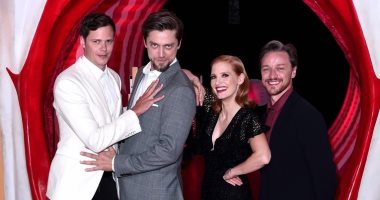 العرض الأول لفيلم It Chapter Two في لندن بحضور فريق العمل وديان كروجر تدعمهم 