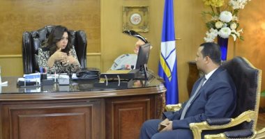 محافظ دمياط تستقبل رئيس "عزبة البرج" الجديد وتوجه بالارتقاء بمستوى الخدمات للمواطنين