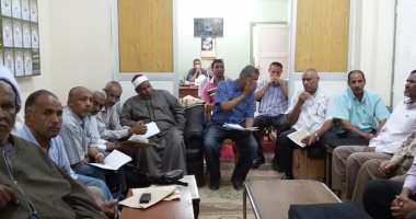 "أسوان الأزهرية" تبحث الاستعدادات الأخيرة قبل بدء العام الدراسى الجديد