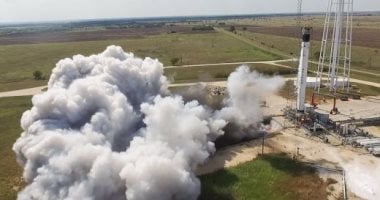 SpaceX تختبر إطلاق تجريبى لأول صاروخ يحمل رائد فضاء 