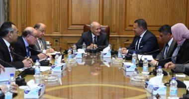 " العصار " يبحث مع " كونسترا جلوب" سبل تسويق منتجات الإنتاج الحربى  