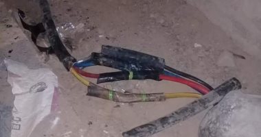 اضبط مخالفة...أهالى عمارات توشكى بالقصير يشكون تهالك كبلات الكهرباء