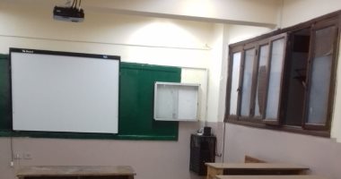مدير تعليم القاهرة يتفقد استعدادات المدارس لاستقبال العام الدراسى الجديد