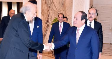 وليد جنبلاط على تويتر: فى مصر تشعر بهيبة الدولة وحركة العمران فى كل مكان