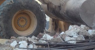 صور.. تحرير 91 محضر إشغالات وإزالة 11 حالة تعد بقرى مركز المنيا
