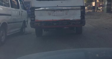 ميكروباص بلوحات "دبى" فى شوارع بلبيس