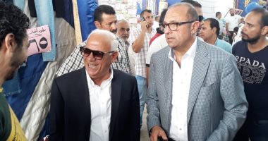 صور.. محافظ بورسعيد يفتتح معرض "أهلا مدارس" فى حى المناخ 
