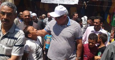 محافظ الوادى الجديد يفتتح معرض بيع المستلزمات المدرسية بالموهوب بأسعار مخفضة