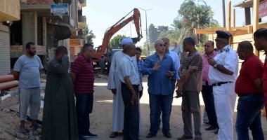 صور.. محافظ الأقصر يوجه بمراجعة أعمال الحفر لتجنب الهبوط الأرضي