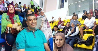 صور وفيديو.. وراء كل عظيم أسرة تدعمه.. أسر وعائلات لاعبات منتخب مصر لناشئات الطائرة: بناتنا قادرات على حصد لقب المونديال.. ووالد كابتن المنتخب: وصولنا لأدوار متقدمة ليس صعبا