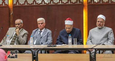 "أوطان بلا إرهاب".. مبادرة جديدة لمنظمة خريجى الأزهر لنشر السلام.. طلاب من مختلف دول العالم يتحدون التطرف والعنف.. القوصى: الحروب والاستعمار قضيا على المحبة.. نصير: الإسلام دين الإعمار والمحبة والسلام
