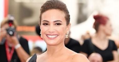 هند صبرى تتألق بالأسود فى ختام مهرجان فينيسيا السينمائى