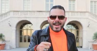 الفنان المغربى عادل الميلودى يدعو الرجال لضرب زوجاتهم