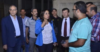 محافظ دمياط تقود حملة لرفع الإشغالات برأس البر 