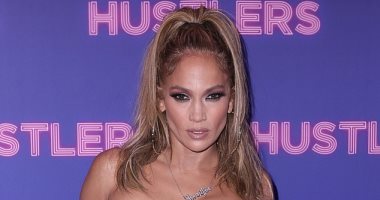 صور.. شاهد جنيفر لوبيز بعرض خاص لـ Hustlers فى نيويورك
