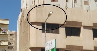 أعمدة الإنارة مشتعلة بالنهار.. شكوى سكان حى الأربعين بالسويس
