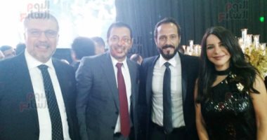 صور.. كريم عبدالعزيز ومصطفى شعبان وأحمد عز  فى زفاف أحمد فهمى وهنا الزاهد