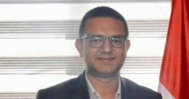 رحالة مصرى يستعد للقيادة مسافة 25 ألف كم ليجوب المحافظات على دراجة كهربائية