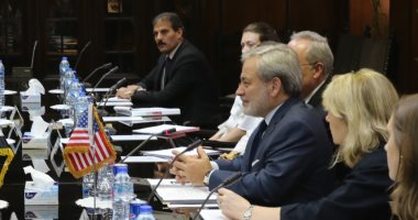 الكهرباء تبحث مع نائب وزير الطاقة الأمريكى سبل التعاون بين البلدين
