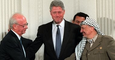 زى النهادرة.. توقيع اتفاقية أوسلو بين فلسطين وإسرائيل