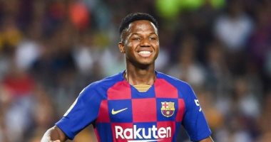 عودة فاتي وغياب ليفاندوفسكي وبيدري عن قائمة برشلونة ضد ريال مدريد بالكلاسيكو