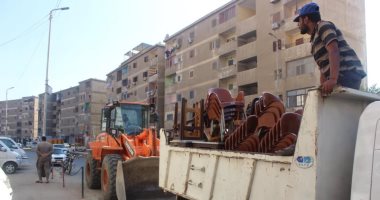 صور.. توحيد الشكل العام للوحات الإعلانية بكفر الشيخ وإزالة الإشغالات